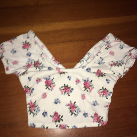 Forever 21 crossed back crop top - Picture 2 of 4